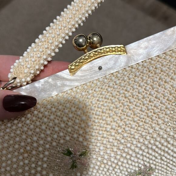 Vintage Hong Kong 1960s floral Beaded Handbag CLEAN - Picture 4 of 12